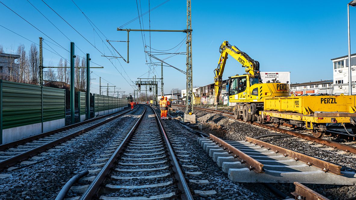 Bauarbeiten am Gleis