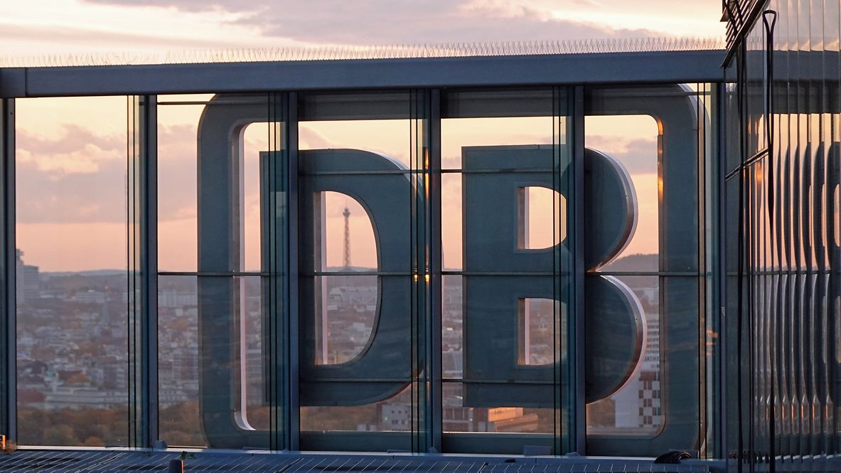 Bahntower - Konzernzentrale am Potsdamer Platz